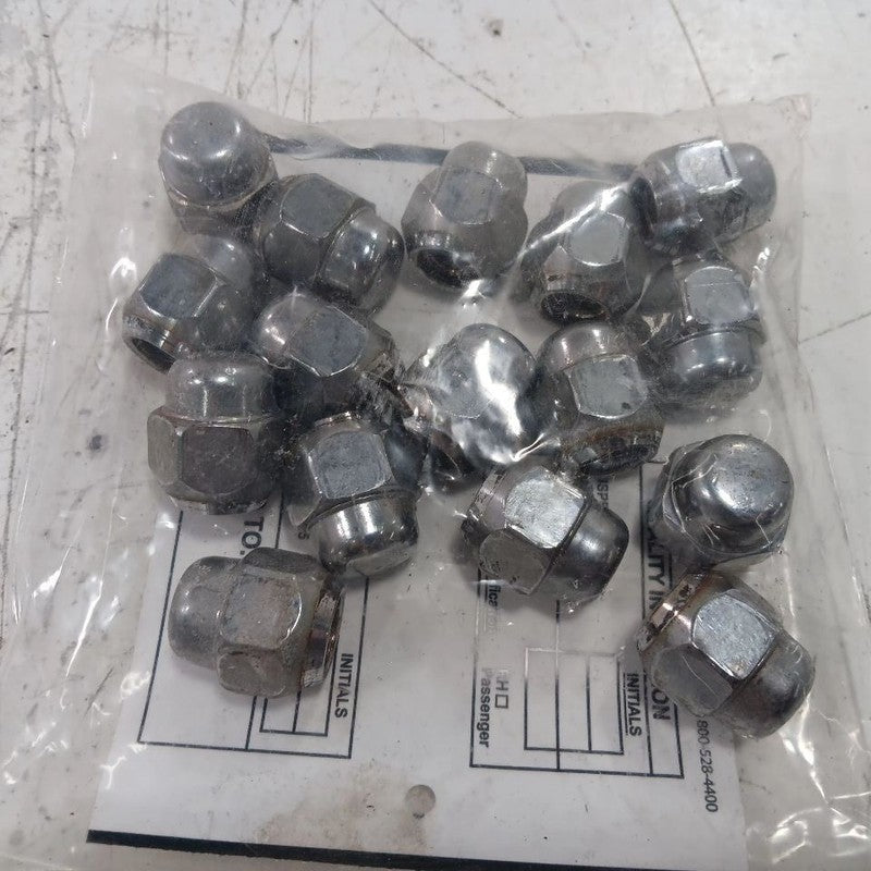 Nissan Kicks Lug Nut Set  2021 2022 2023 2024 OEM
