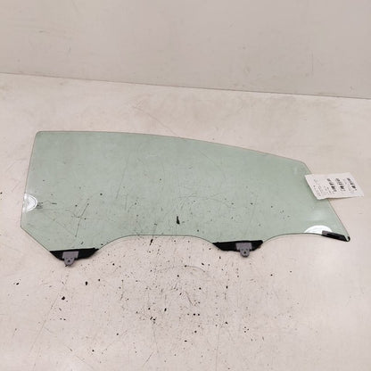 Passenger Right Front Door Glass Window Hatchback Note Fits 17-19 Niss