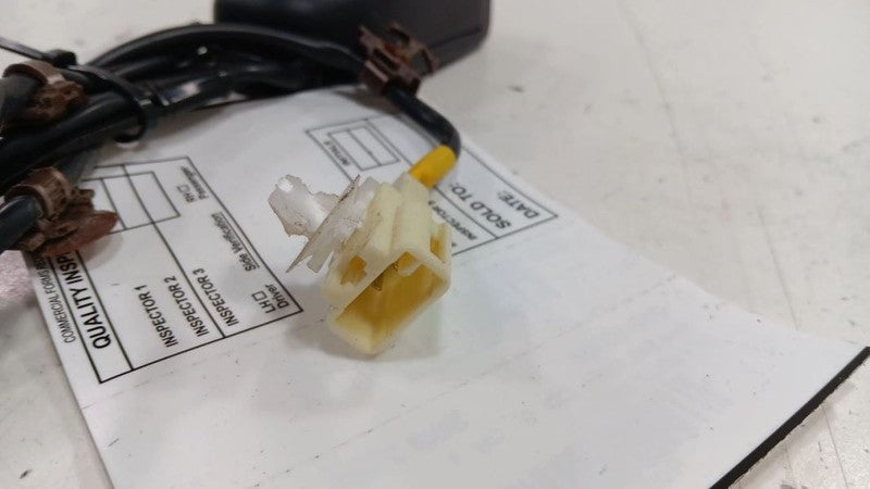 64631FL00AVH Seat Belt Front Driver Buckle Latch Fits 17-19 IMPREZA