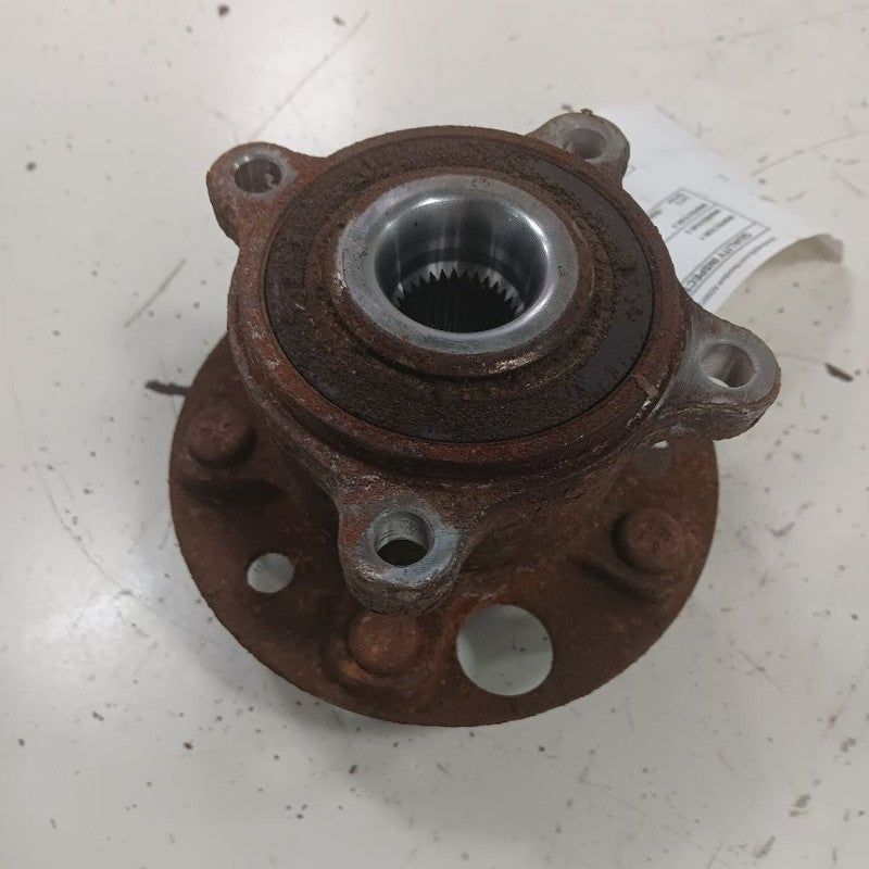 Chevy Trailblazer Left Rear Spindle Knuckle Bearing Hub 2021 2022 2023 2024 2025
