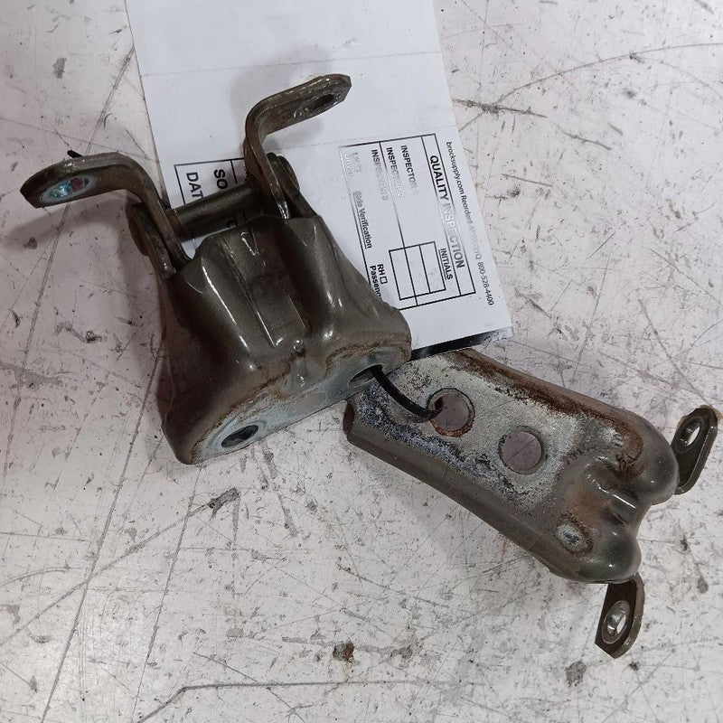 Legacy Outback Door Hinge Set Right Rear Passenger  2015 2016 2017 OEM