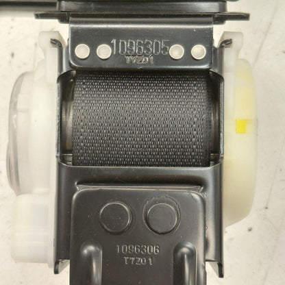 Mitsubishi Outlander   Seat Belt Strap Retractor Center Middle Rear Ba