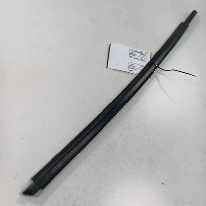 Toyota Yaris Door Glass Window Weather Strip Trim Front Left Driver  2