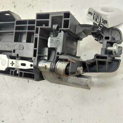 Driver Left Front Door Handle Exterior Hatchback Fits 14-19 Nissan Ver