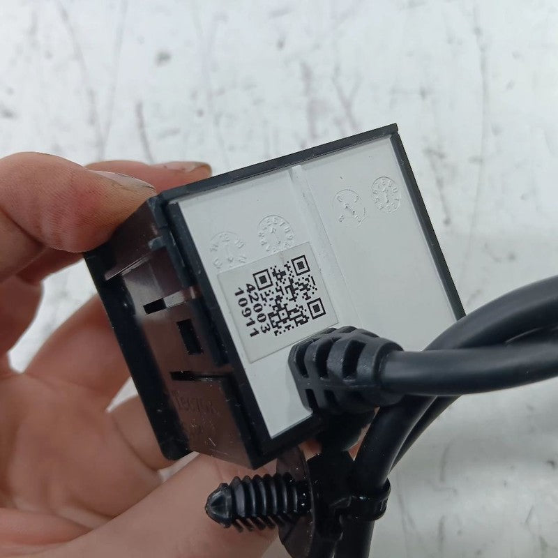 Dodge Dart AUX Auxiliary Port 2013 2014 2015 2016