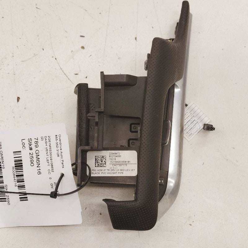 Cadillac XTS Dash Air Vent Left Driver      2016 2017 2018