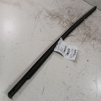 Fiat 500 Door Glass Window Weather Strip Trim Front Right Passenger  2