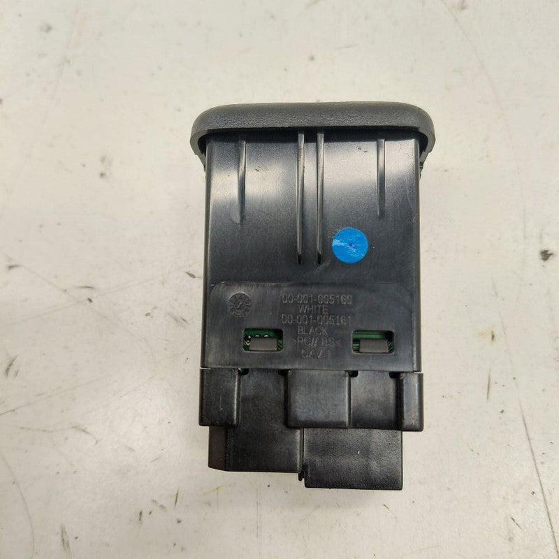 Chevy Volt USB Plug In Hub Port  2019 2018 2017 2016 OEM