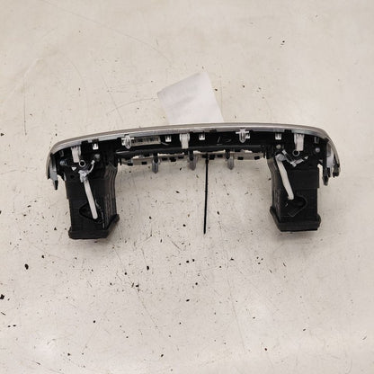 Kia Sorento Dash Air Vent Center Middle  2018 2017 2016