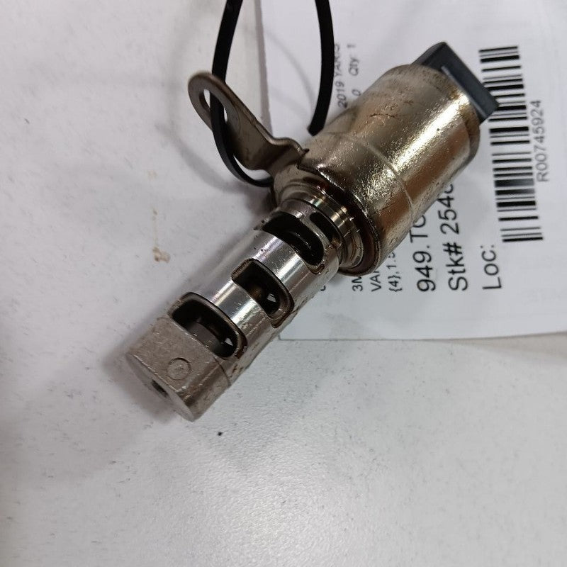 Toyota Yaris Variable Timing Gear Oil Control Valve Solenoid Cylinder Head  2019