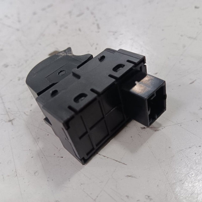 Fiat 500 Power Window Switch Right Passenger Rear  2014 2015 2016 OEM