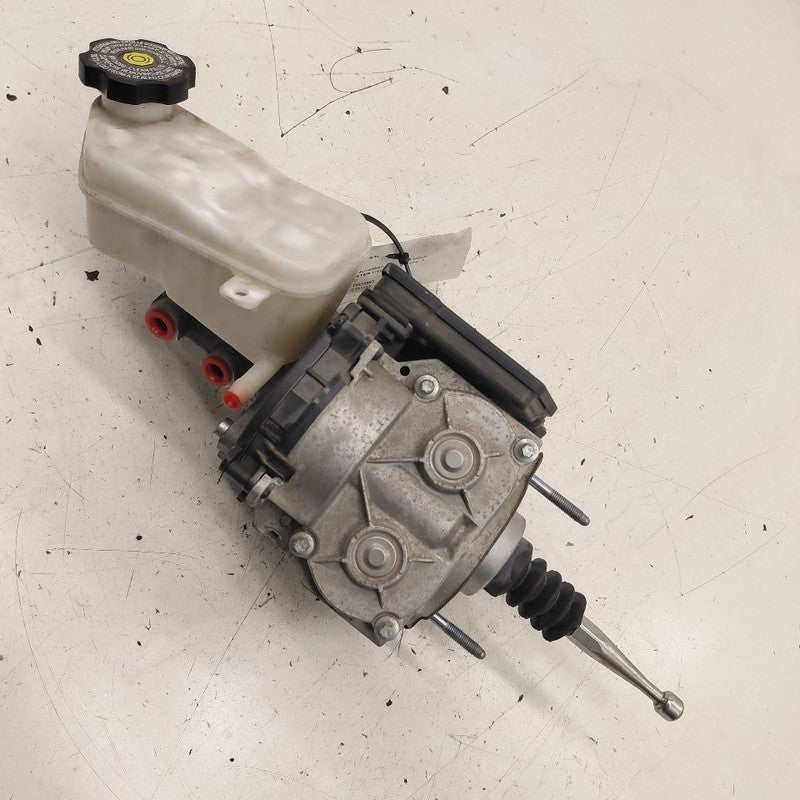 Brake Master Cylinder Fits 18 Chevy Volt