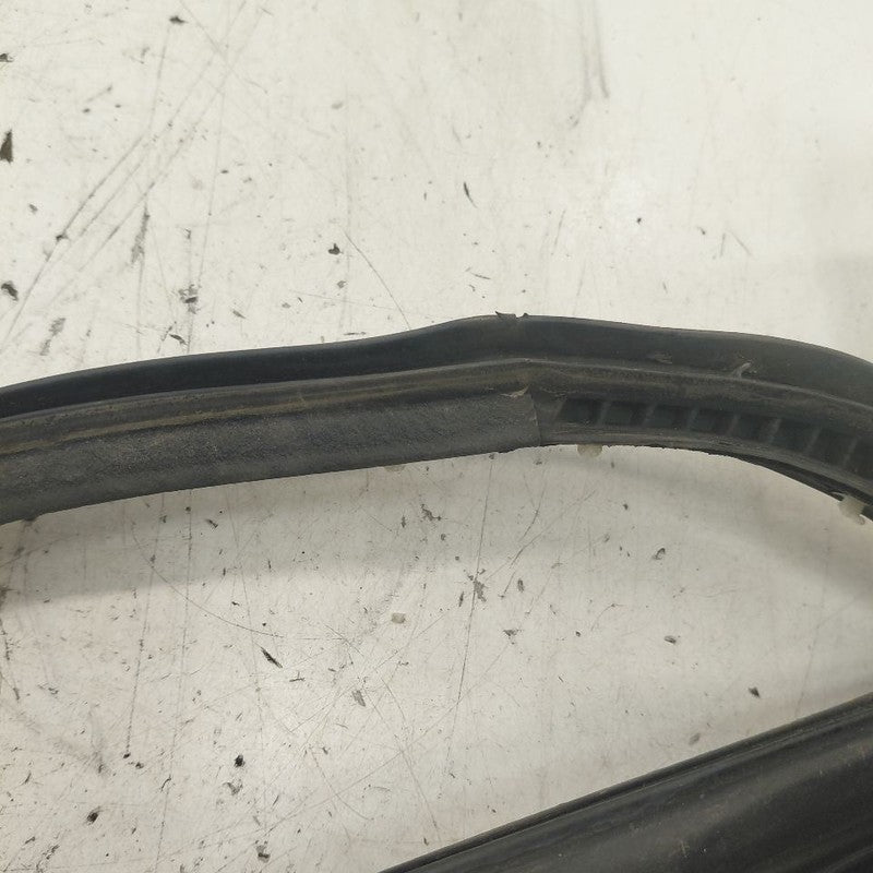 Nissan Versa Note On Door Seal Rubber Right Passenger Front  2019 2018