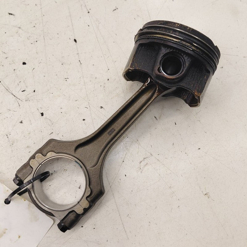 Alfa Romeo Stelvio Single Piston With Connecting Rod   2018 2019 2020 