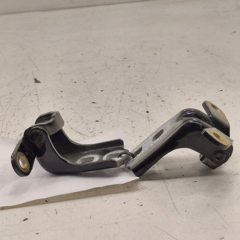 Chevy Equinox Door Hinge Set Left Front Driver  2024 2023 2022