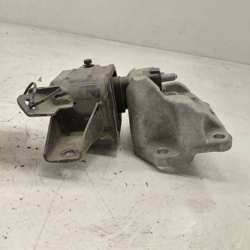 Hyundai Kona Engine Motor Mount Left Driver  2.0 2021 2020 2019