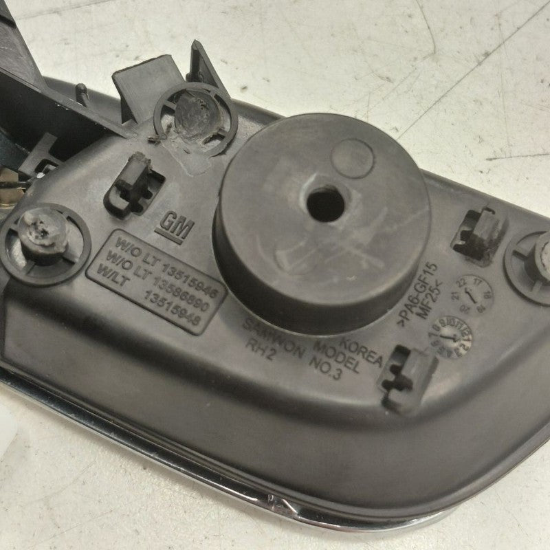 Chevy Trax Door Handle Right Passenger Front Interior Inside  2022 202