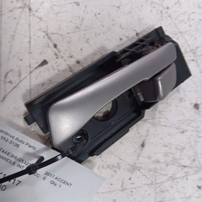 Hyundai Accent Door Handle Left Driver Front Interior Inside 2014 2015