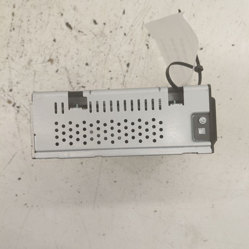 Audio Equipment Radio Receiver 7.00" Screen 22-24 EQUINOX