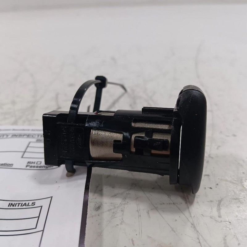 Nissan Rogue 12V Volt Port 2014 2015 2016 2017 2018 2019 2020 OEM