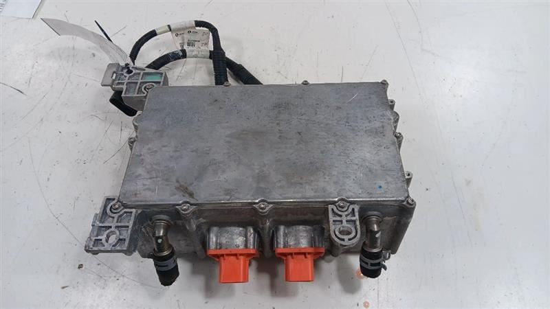 Conv/Invert/Charger Charger Fits 11-15 VOLT OEM