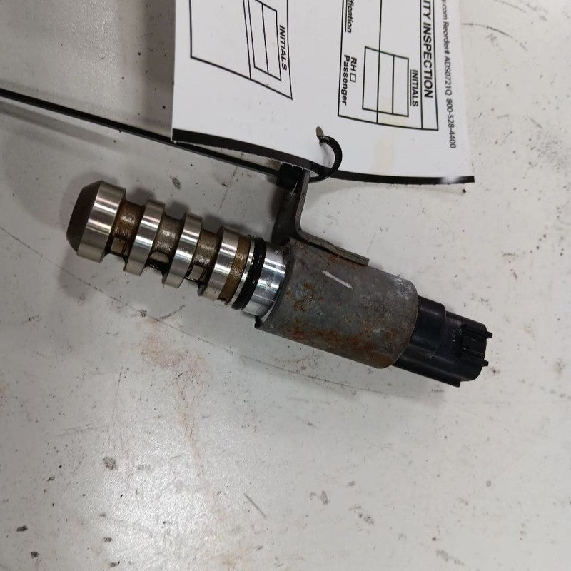 Nissan Versa Variable Timing Gear Oil Control Valve Solenoid Cylinder Head  2021