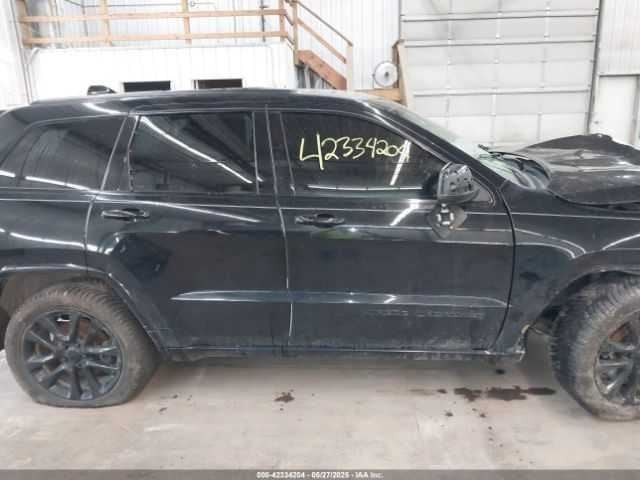 Grand Cherokee Left Front Weather Strip Interior  2017 2018 2019 2020 