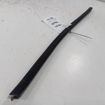 Hyundai Elantra Right Front Weather Strip Interior  2017 2016 2015 2014 2013