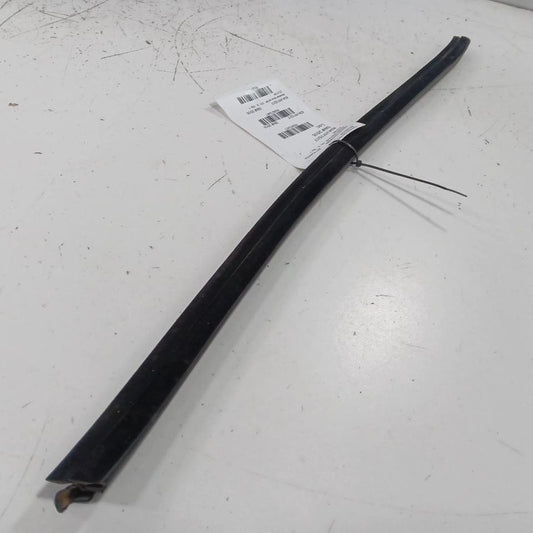 Hyundai Elantra Right Front Weather Strip Interior  2017 2016 2015 2014 2013