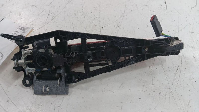 13577717 Passenger Right Front Door Handle Exterior Door Front Fits 12-15 VOLT