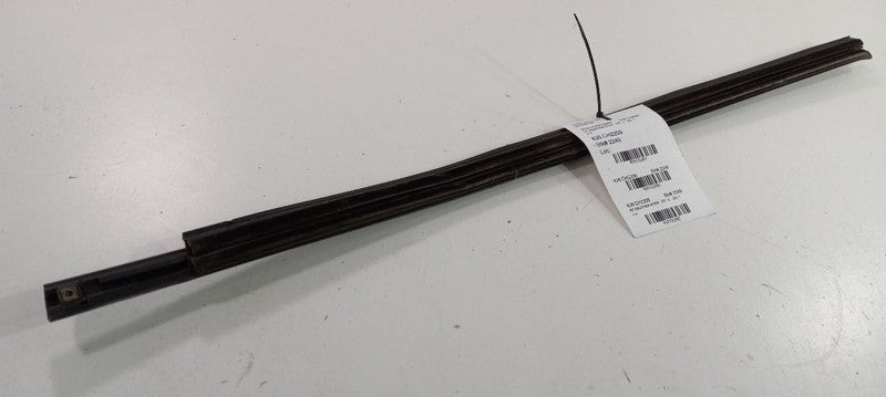 Dodge Journey Door Glass Window Weather Strip Trim Front Right Passeng