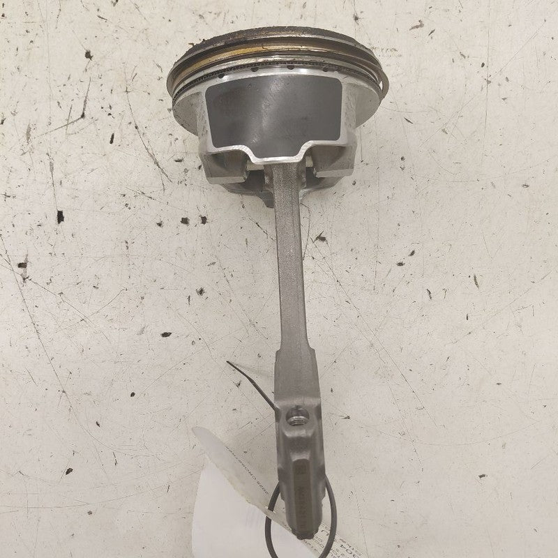 Subaru XV Crosstrek Single Piston With Connecting Rod   2.5 2025 2024
