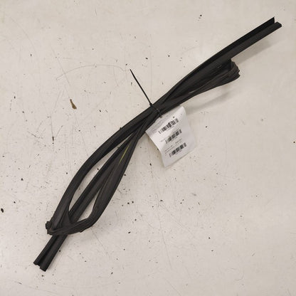 Honda HR-V Door Glass Window Seal Rubber Right Passenger Rear Back  20