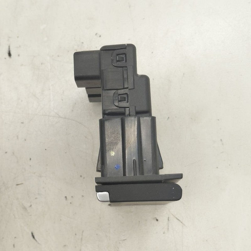 Jeep Cherokee USB Plug In Hub Port  2019 2020 2021