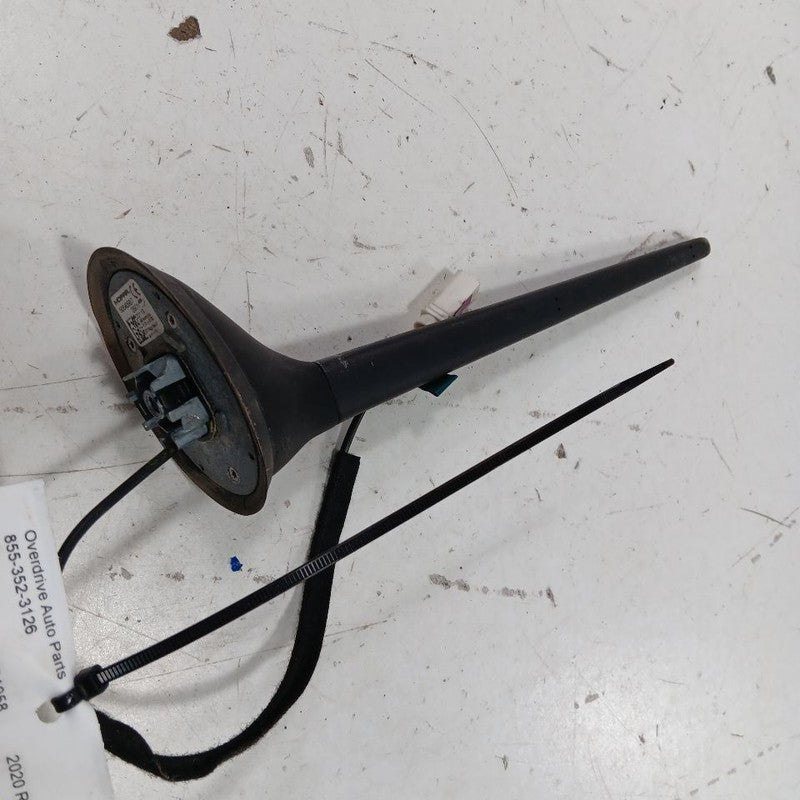 Jeep Renegade Roof Antenna   2021 2020 2019