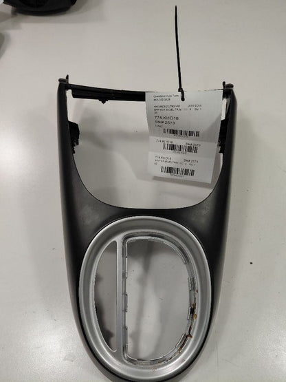Kia Soul Shifter Bezel Trim Shift Console Surround Trim  2017 2018 201