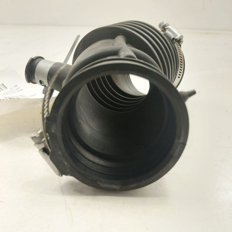 Nissan Versa Air Cleaner Tube Intake Hose  1.6 2024 2023 2022 2021 OEM