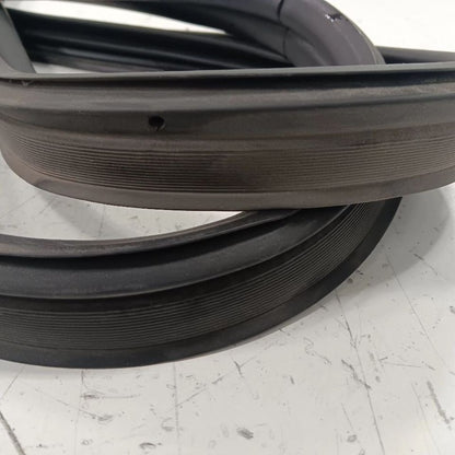 Kia Soul Trunk Lid Hatch Door Rear Back Rubber Seal  2017 2018 2019 OE