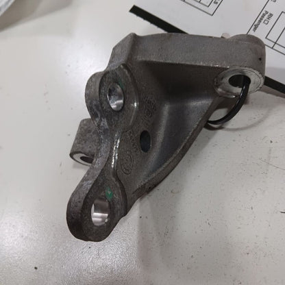 Chevy Trailblazer Transfer Case Mount Bracket 2021 2022 2023 OEM