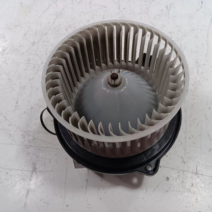 Blower Motor Fits 16 MAZDA CX-3