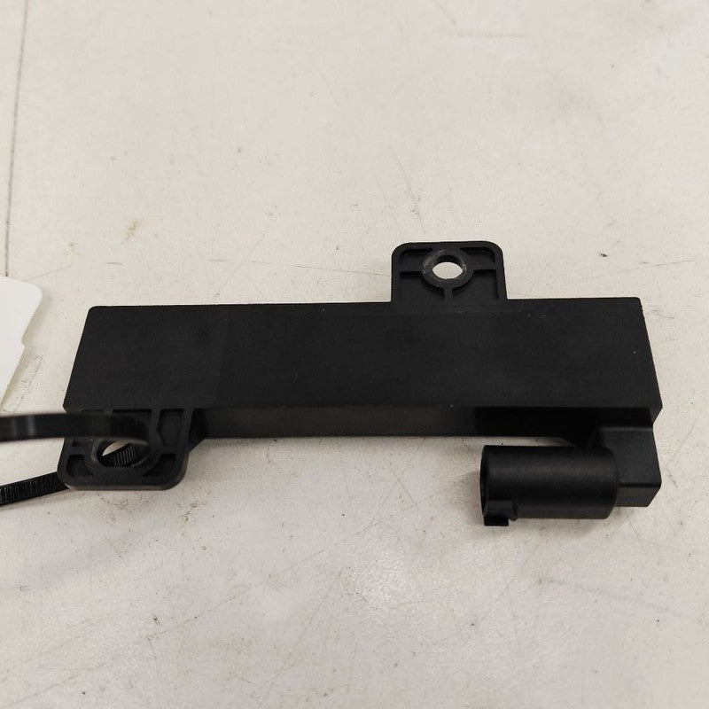 Chrysler 300 Keyless Entry Antenna Module {68051315AB} 2017 2018 2019 