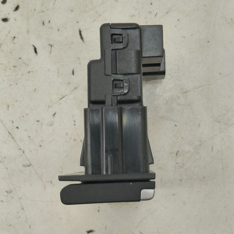 Jeep Cherokee USB Plug In Hub Port  2019 2020 2021
