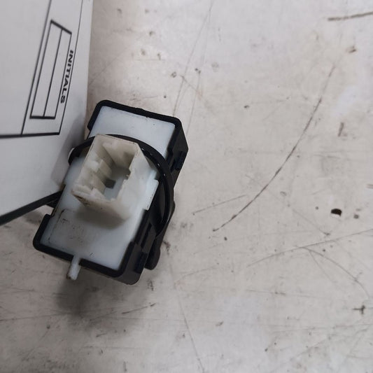 Jeep Renegade Power Window Switch Right Passenger Rear 2023 2022 2021 2020