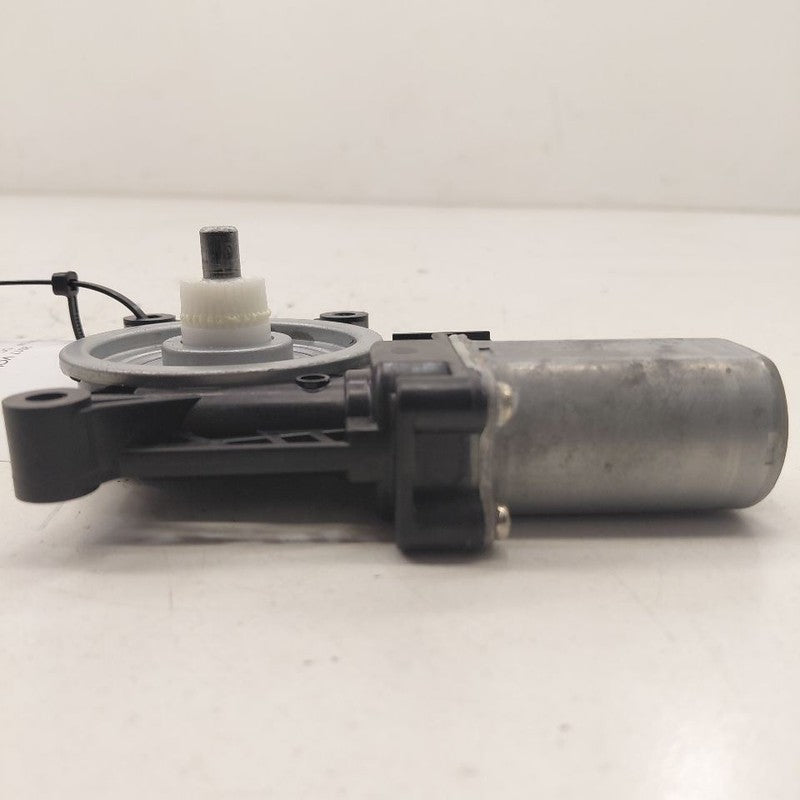 Passenger Right Rear Power Window Motor Fits 16-19 Chevy Volt