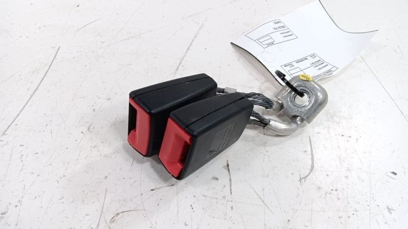 Volkswagen Golf Seat Belt Buckle Latch Left Rear Back 2010 2011 2012 2013