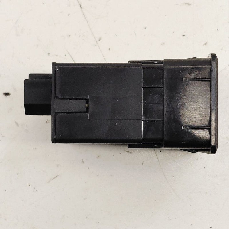 Buick Encore GX USB Plug In Hub Port  2020 2021 2022 2023