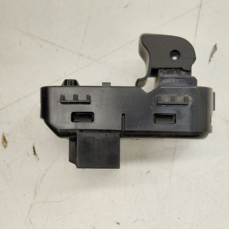 Chevy Trailblazer Power Window Switch Right Passenger Rear  2023 2022 