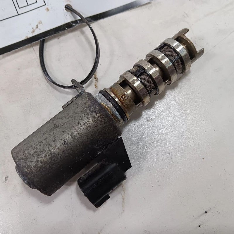 INFINITI Q50 3.7 Variable Timing Gear Oil Control Valve Solenoid  2014 2015 2016