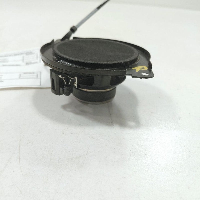 Jeep Compass Dash Speaker Right Passenger Side  2025 2024 2023 OEM