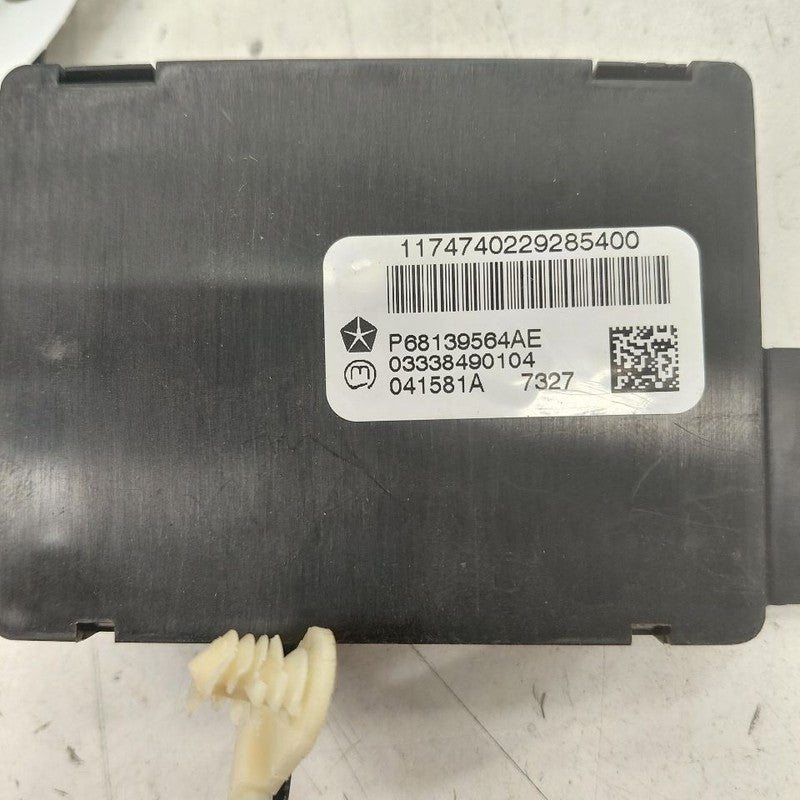 Chrysler 300 Remote Start Antenna Module {68139564AE} 2017 2018 2019